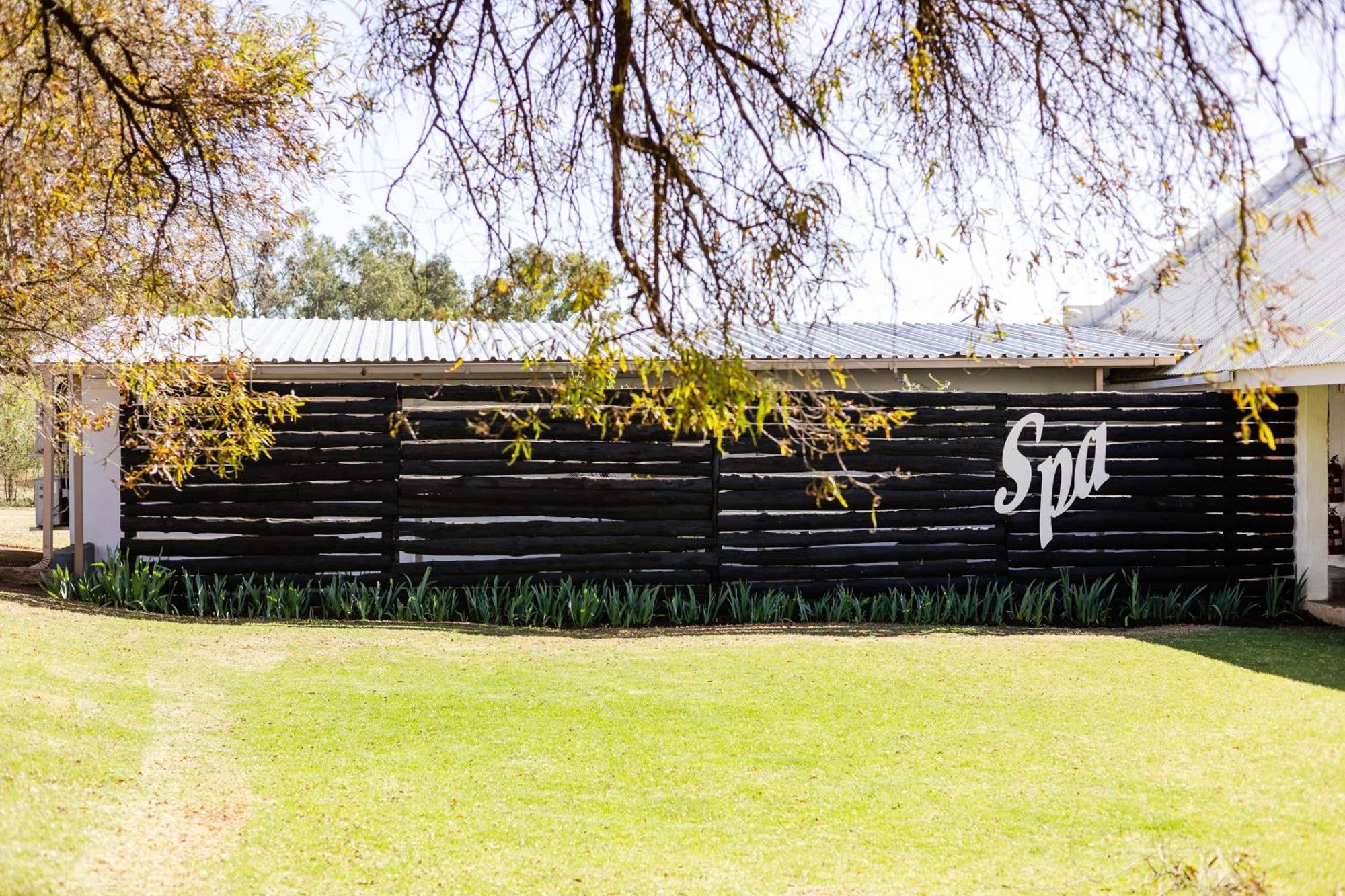 Mont d'Or Monte Bello Estate Bloemfontein Extérieur photo